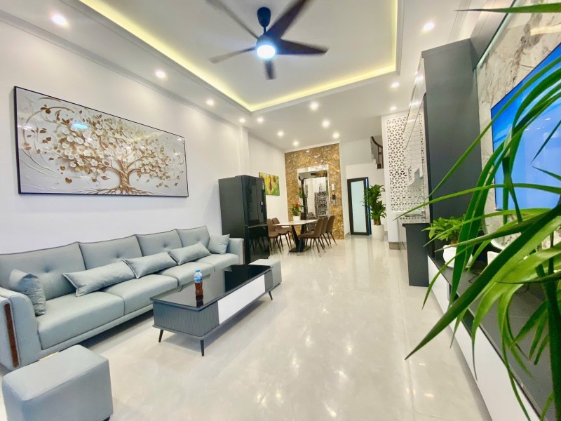 Bán nhà Đàm Quang Trung,Long Biên 6 tầng,50m,mt4.3m oto đỗ cổng nhỉnh 11 tỷ - Ảnh 1